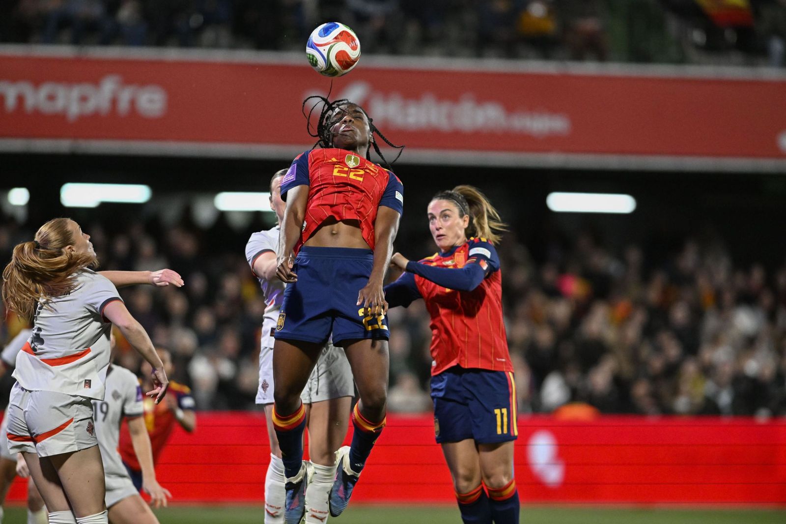 Las fotos del España-Islandia de fútbol femenino