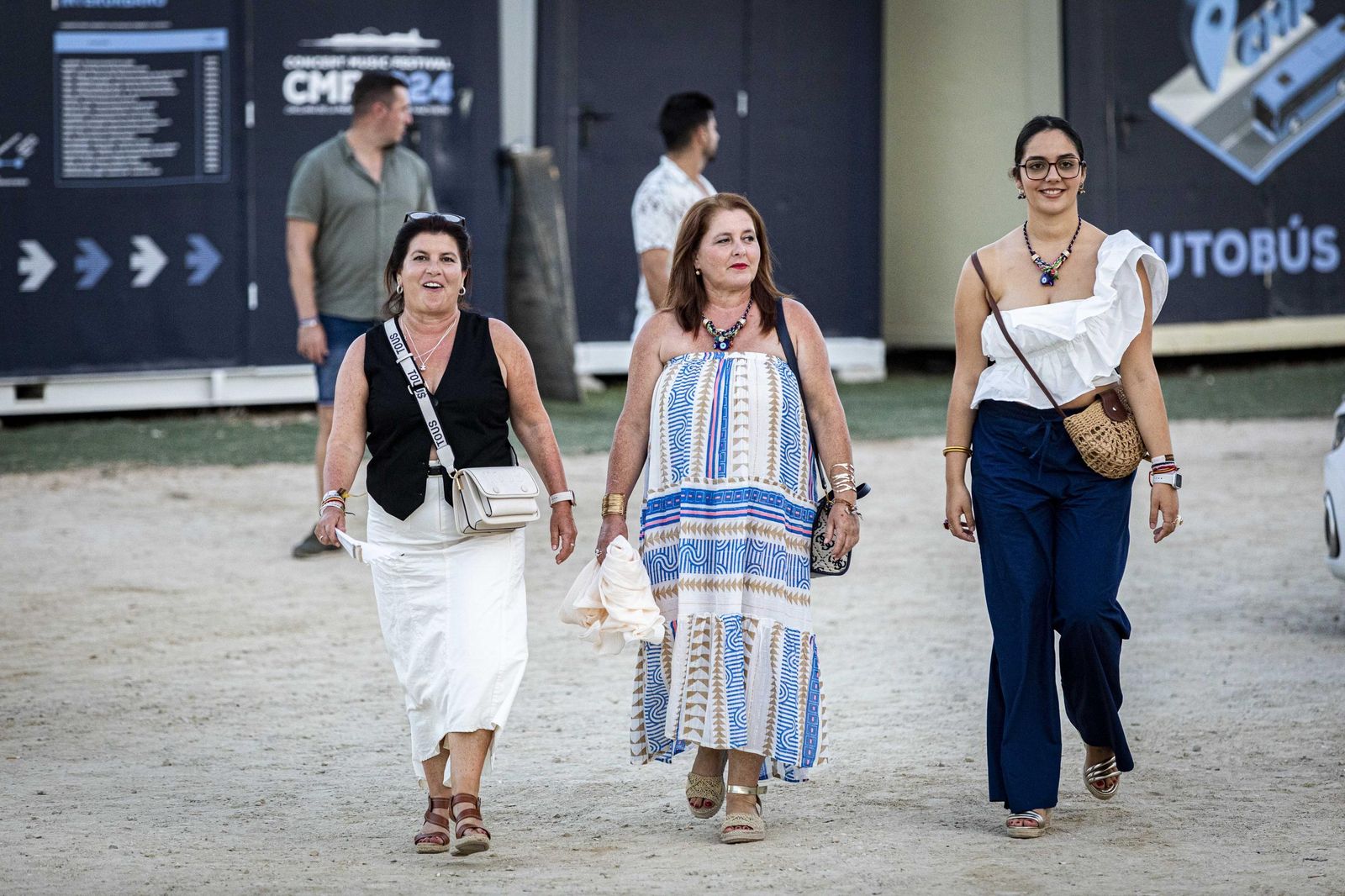 Búscate en las imágenes del concierto de Los Chichos en Concert Music de Chiclana