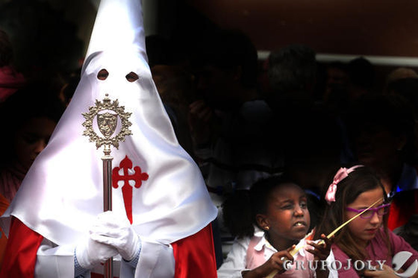 El sol acompañó al Cristo en el primer día de Semana Santa./Paco Guerrero