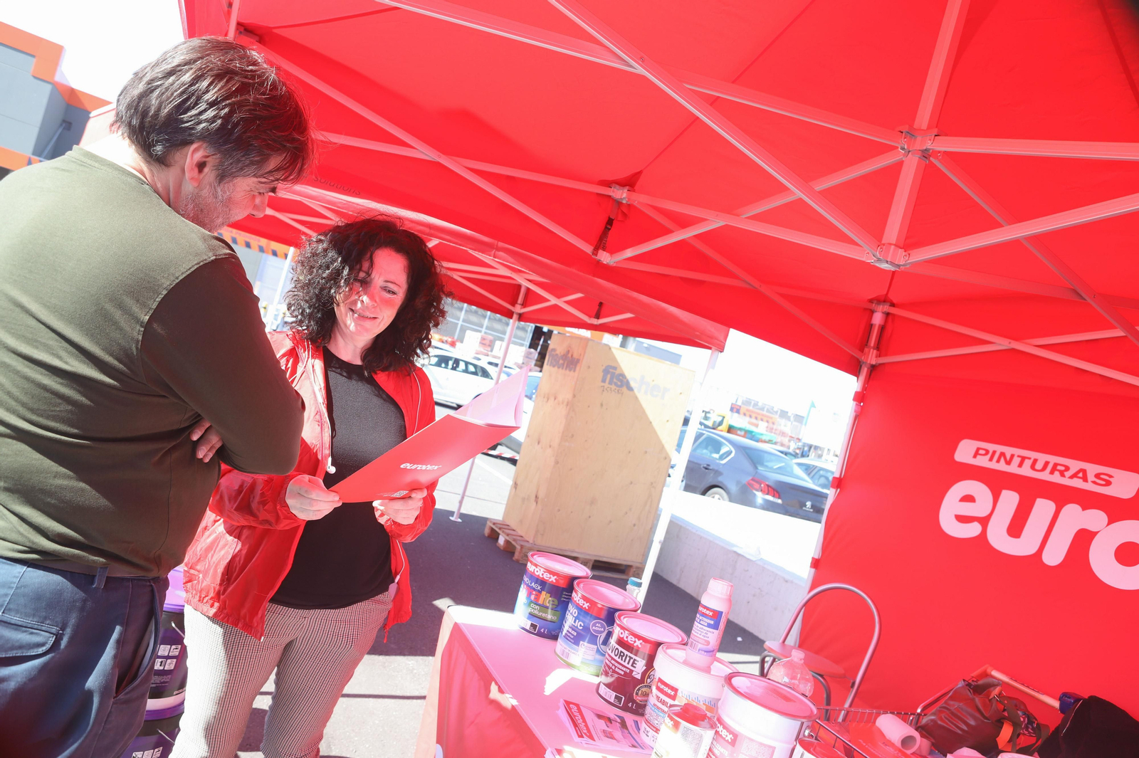 Imágenes del evento para profesionales y presentación del nuevo catálogo de Obramat