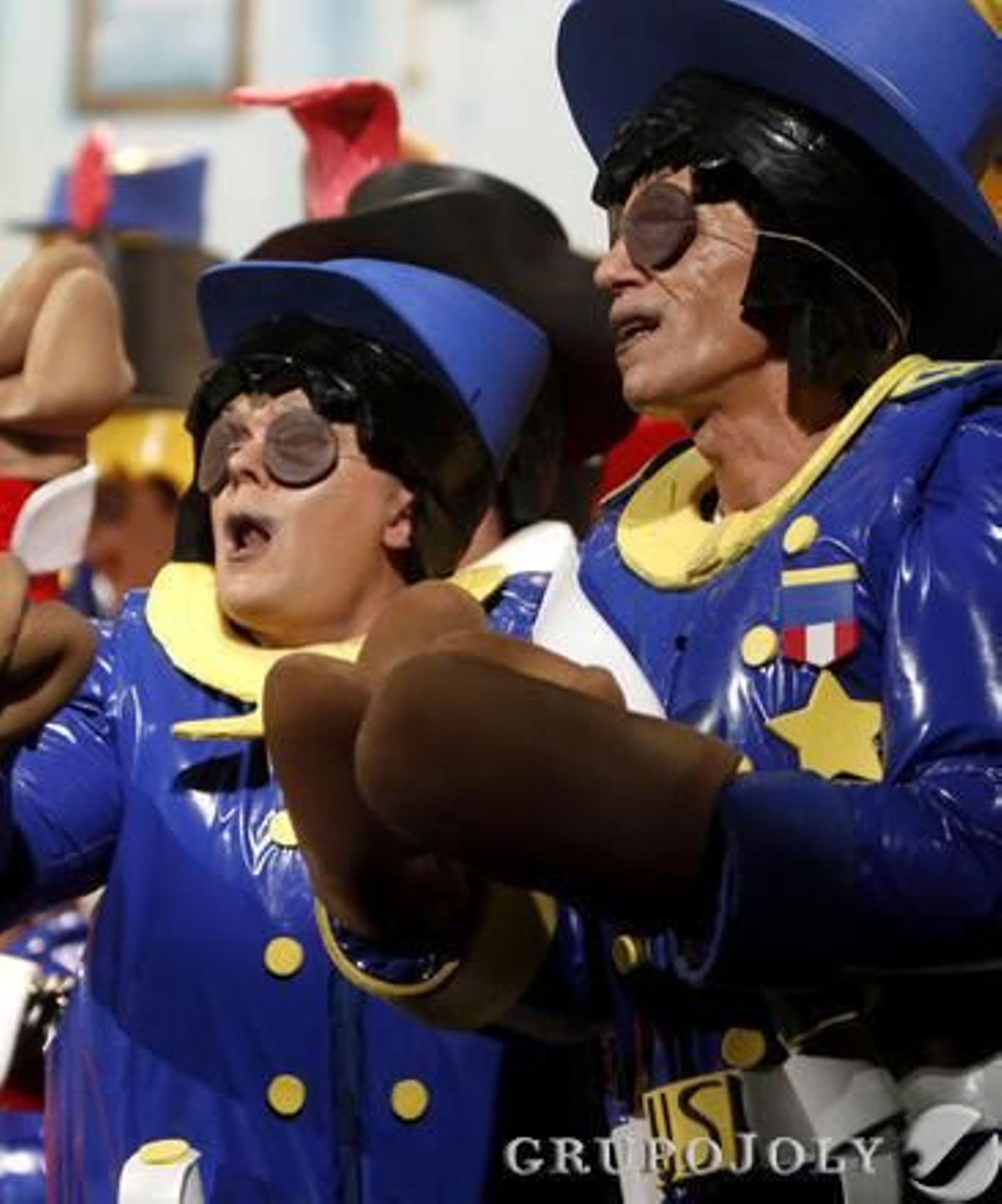 Coro 'Los muñecos de Cádiz otra vez...'

Foto: Lourdes de Vicente / Jesus Marin