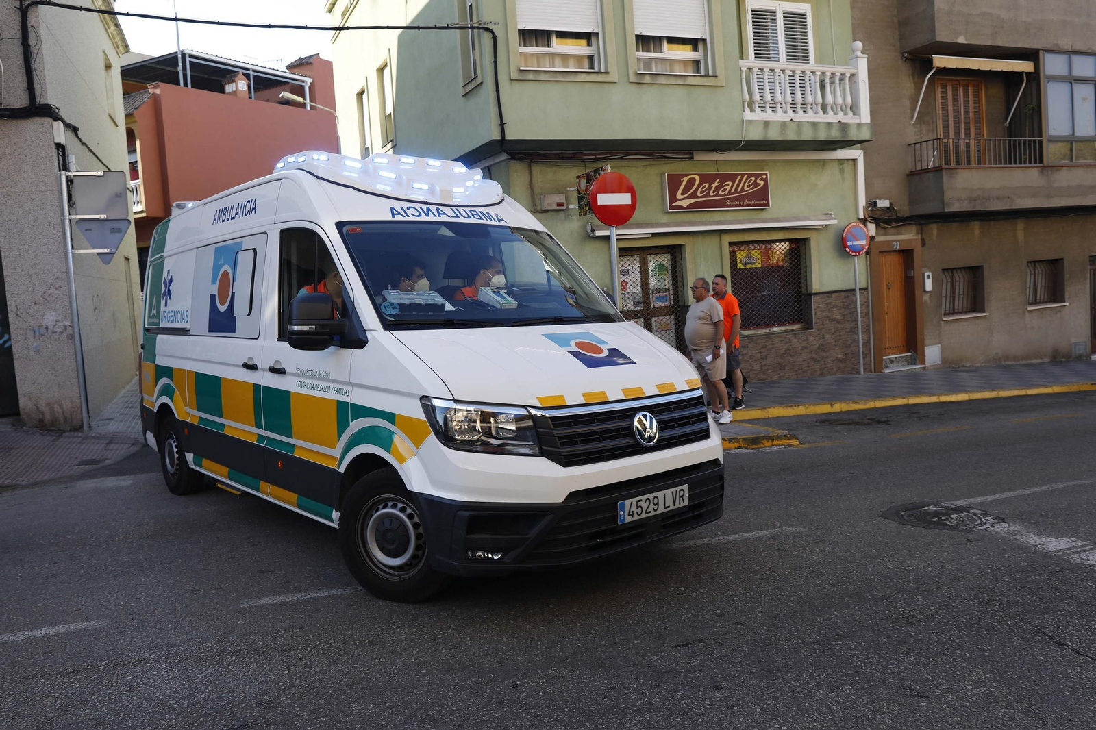 Fotos del operativo contra el tráfico de drogas en la barriada de La Bajadill, en Algeciras