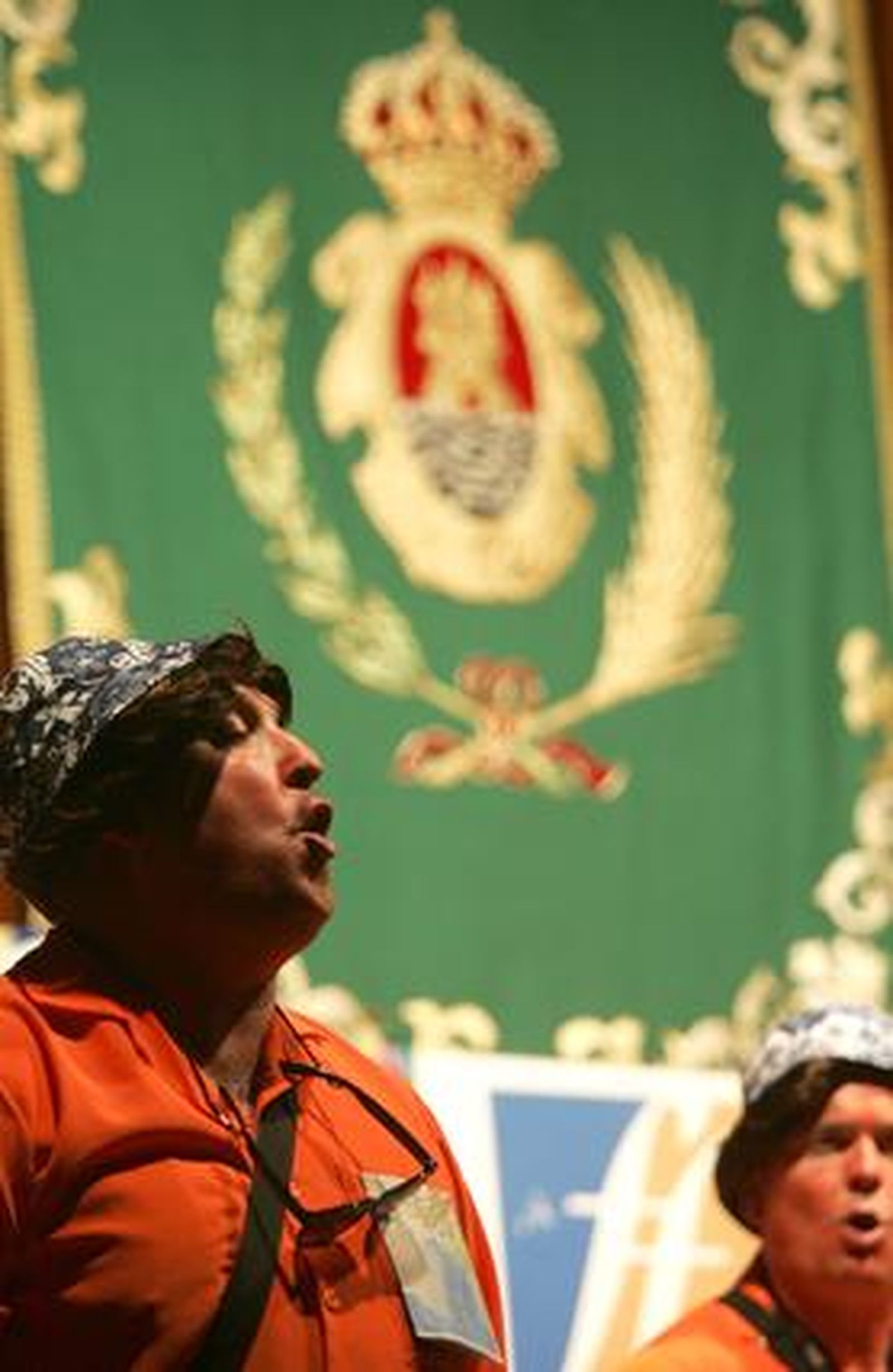 Chirigota algeciras 'Vaya viaje me han dao'

Foto: José María Quiñones