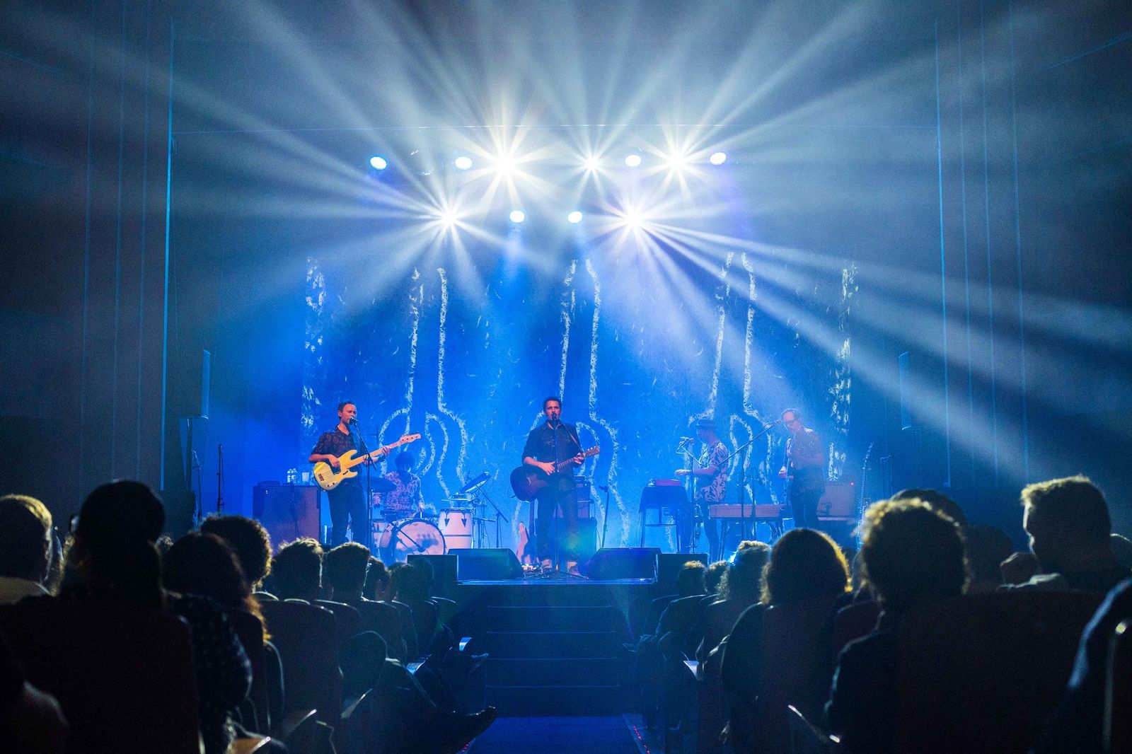 Espectacular concierto de Depedro en el Teatro de las Cortes de San Fernando