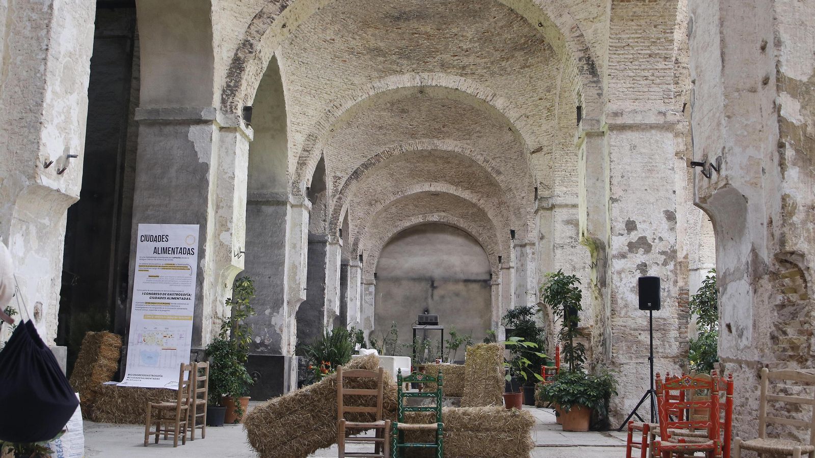 El impresionante espacio de la catedral de la fundición de la Fábrica de Artillería que LaPlasita ha preparado para el Congreso.