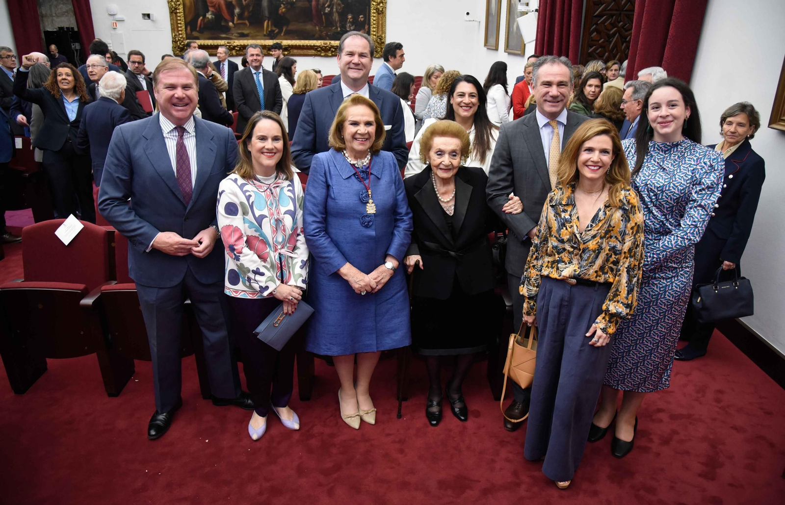 Imposición de la Medalla de la Universidad de Sevilla a Concha Yoldi