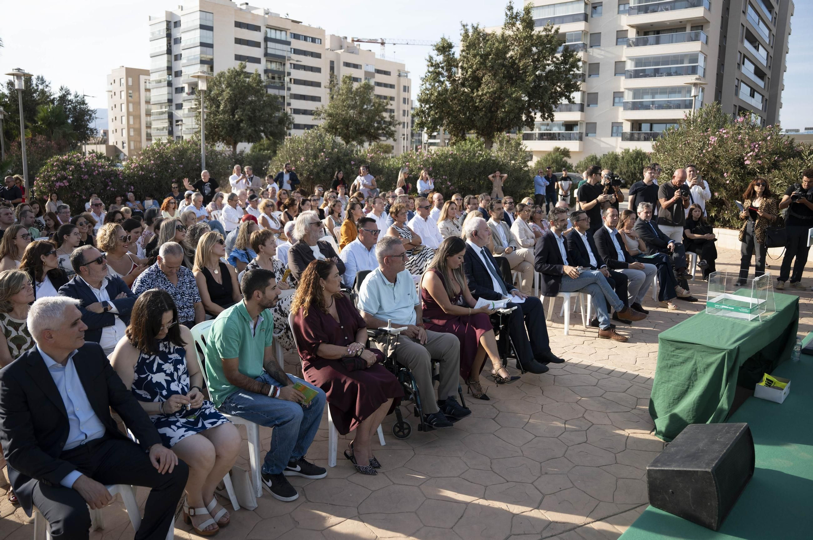 Las imágenes de la primera piedra del centro de día ocupacional Juan Goytisolo de Verdiblanca en Almería