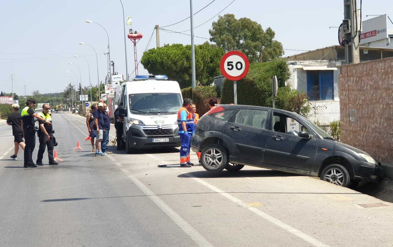 Los servicios sanitarios en el lugar de los hechos esta tarde.
