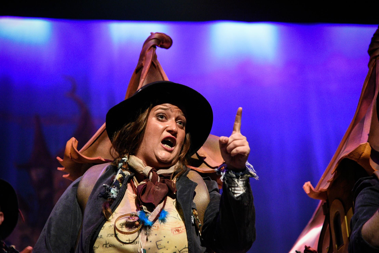 Imágenes la comparsa Los caracoles (Final del Carnaval Colombino de Huelva)