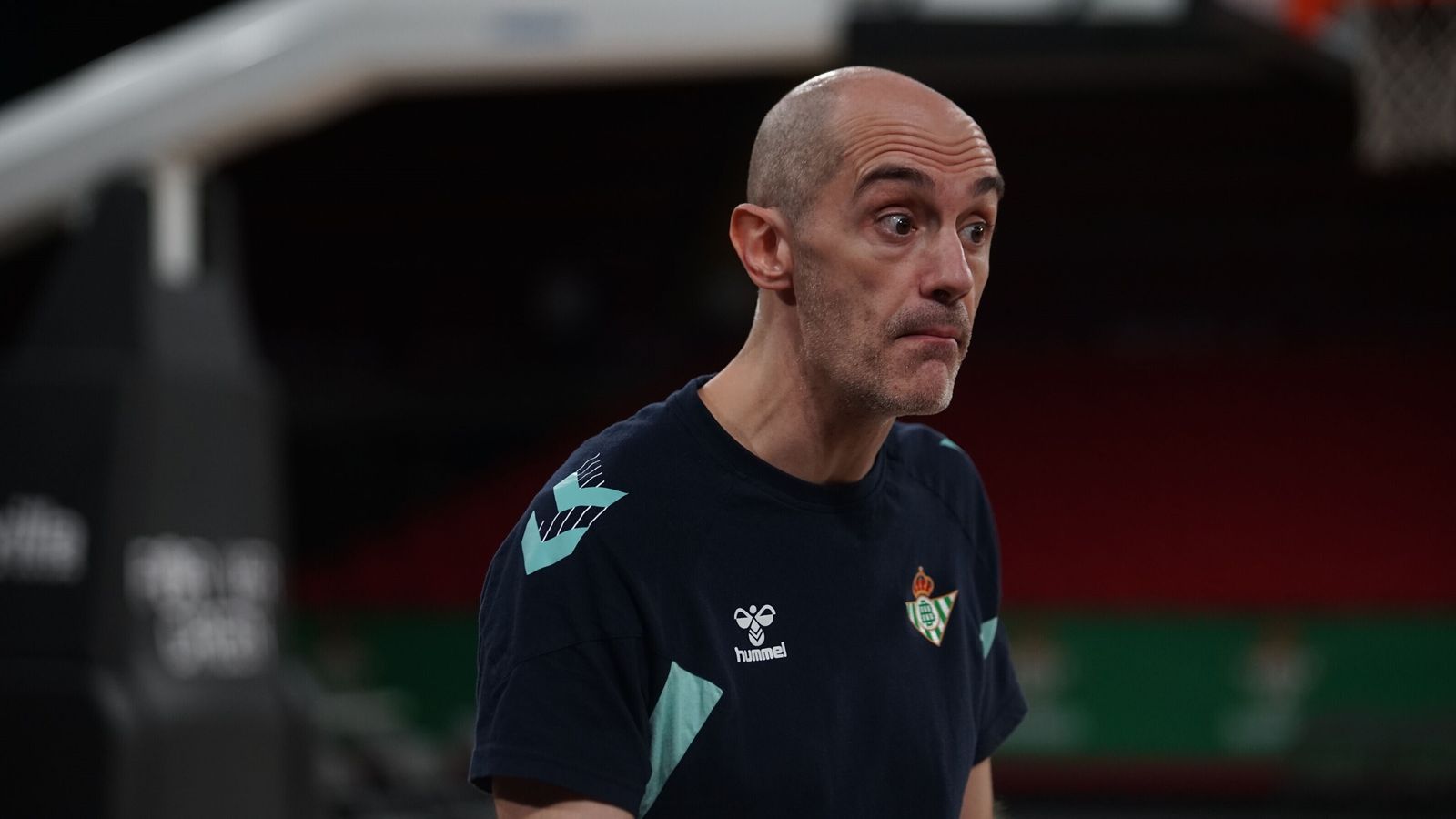 Javi Carrasco hace un gesto durante un entrenamiento de esta semana.