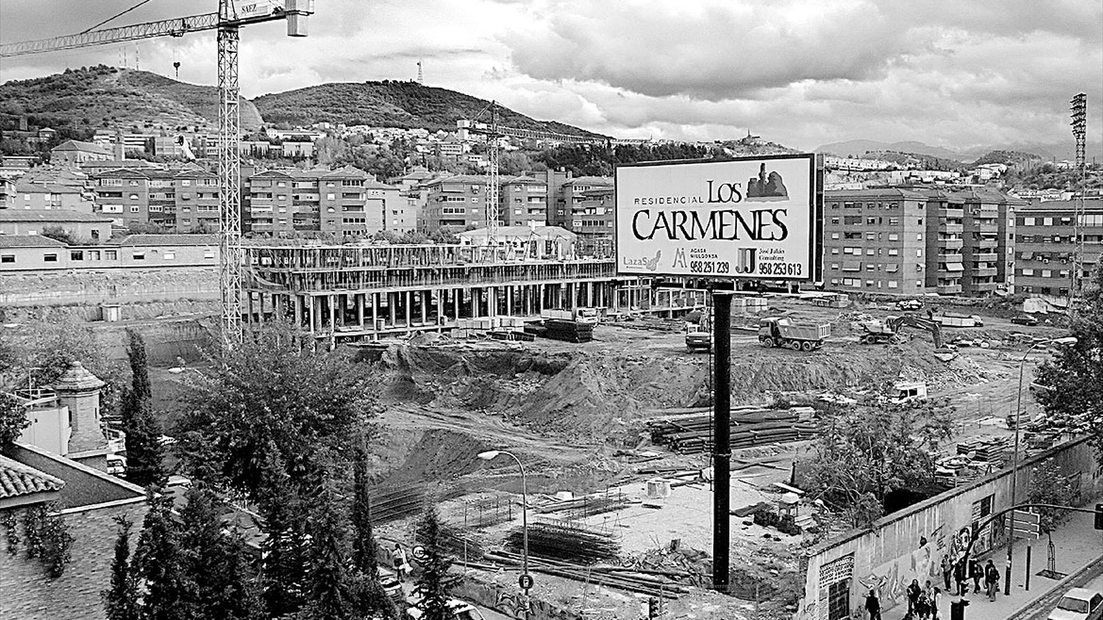 Terrenos donde se ubicaba el antiguo estadio de Los Cármenes.