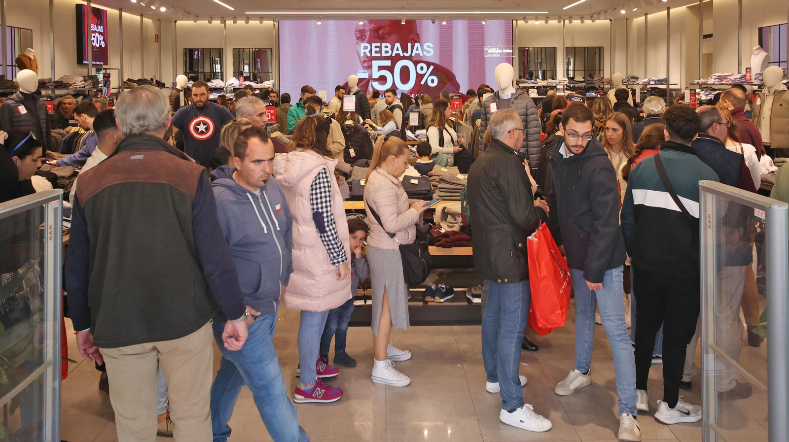 Día de rebajas en Jerez Comienzan las rebajas en Jerez