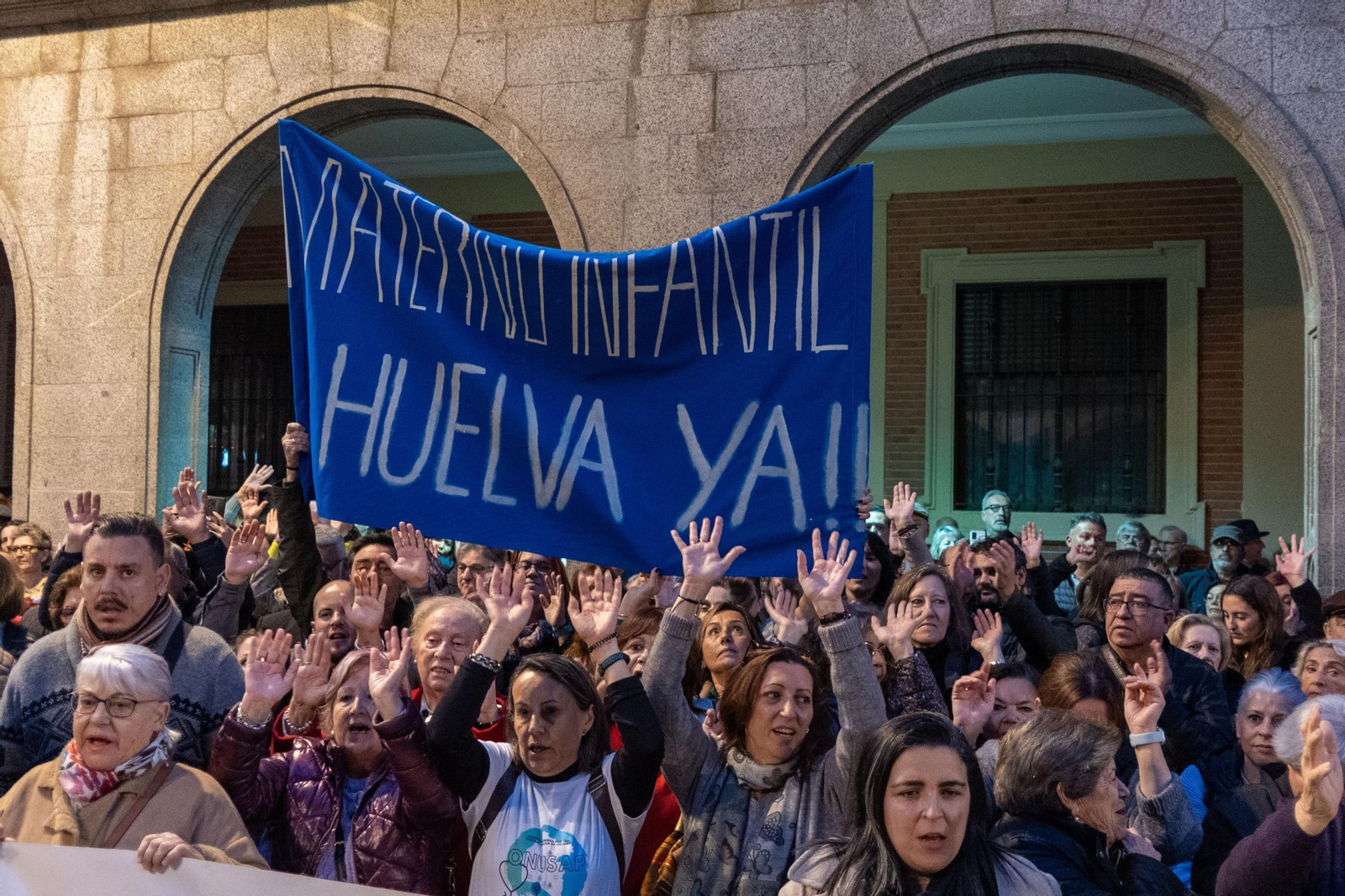 Imágenes de la concentración por la sanidad frente a la delegación