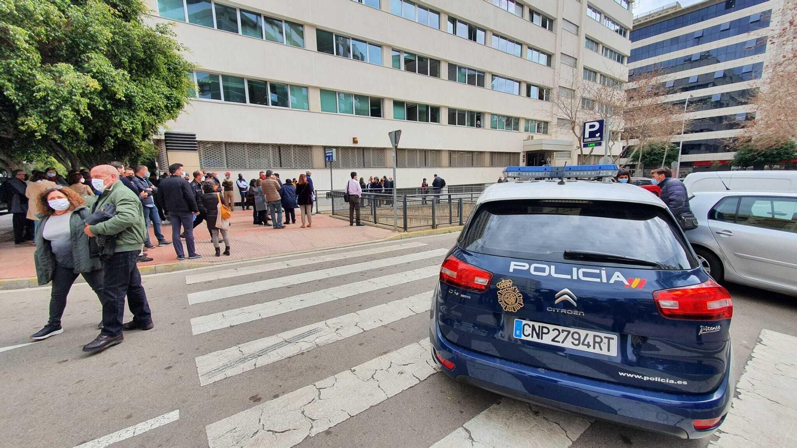 Una granada obliga a desalojar varios edificios en Oliveros (Almería)
