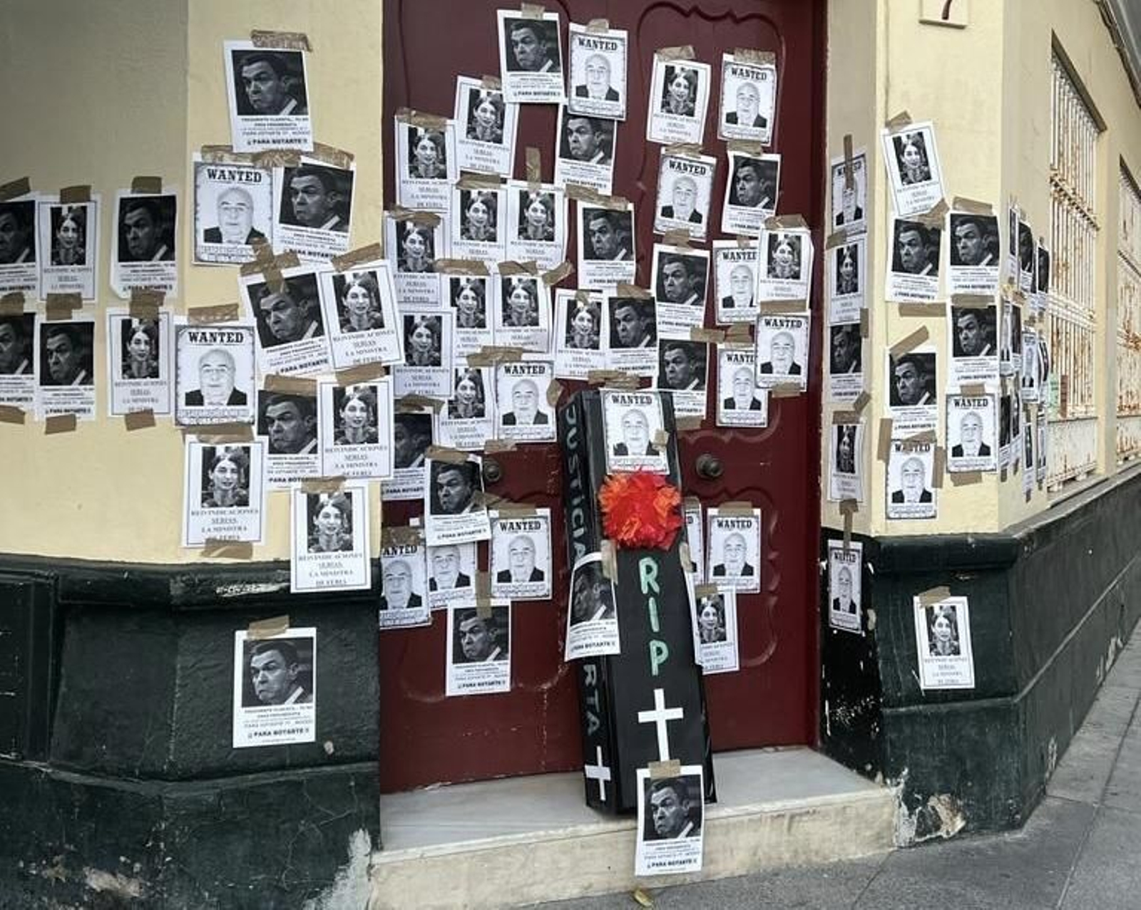 Ataque a la sede del PSOE