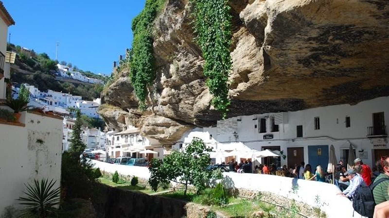 Setenil de las Bodegas, uno de los pueblos más bonitos de España