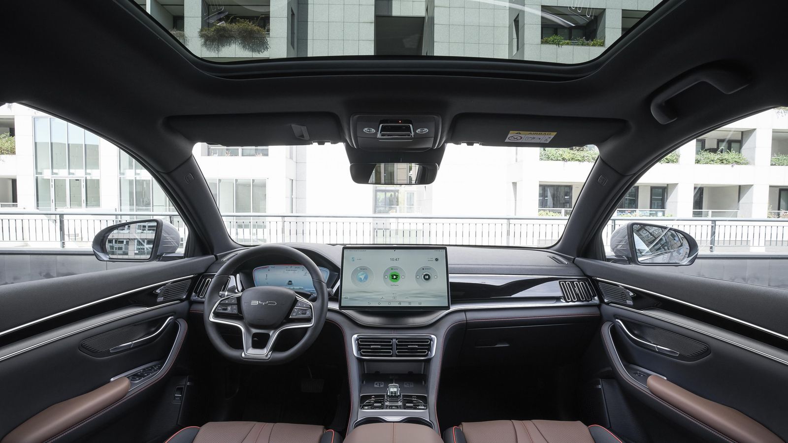 No hay diferencias ni de presentación ni funcionales respecto a los Seal U eléctricos en este DM-i.