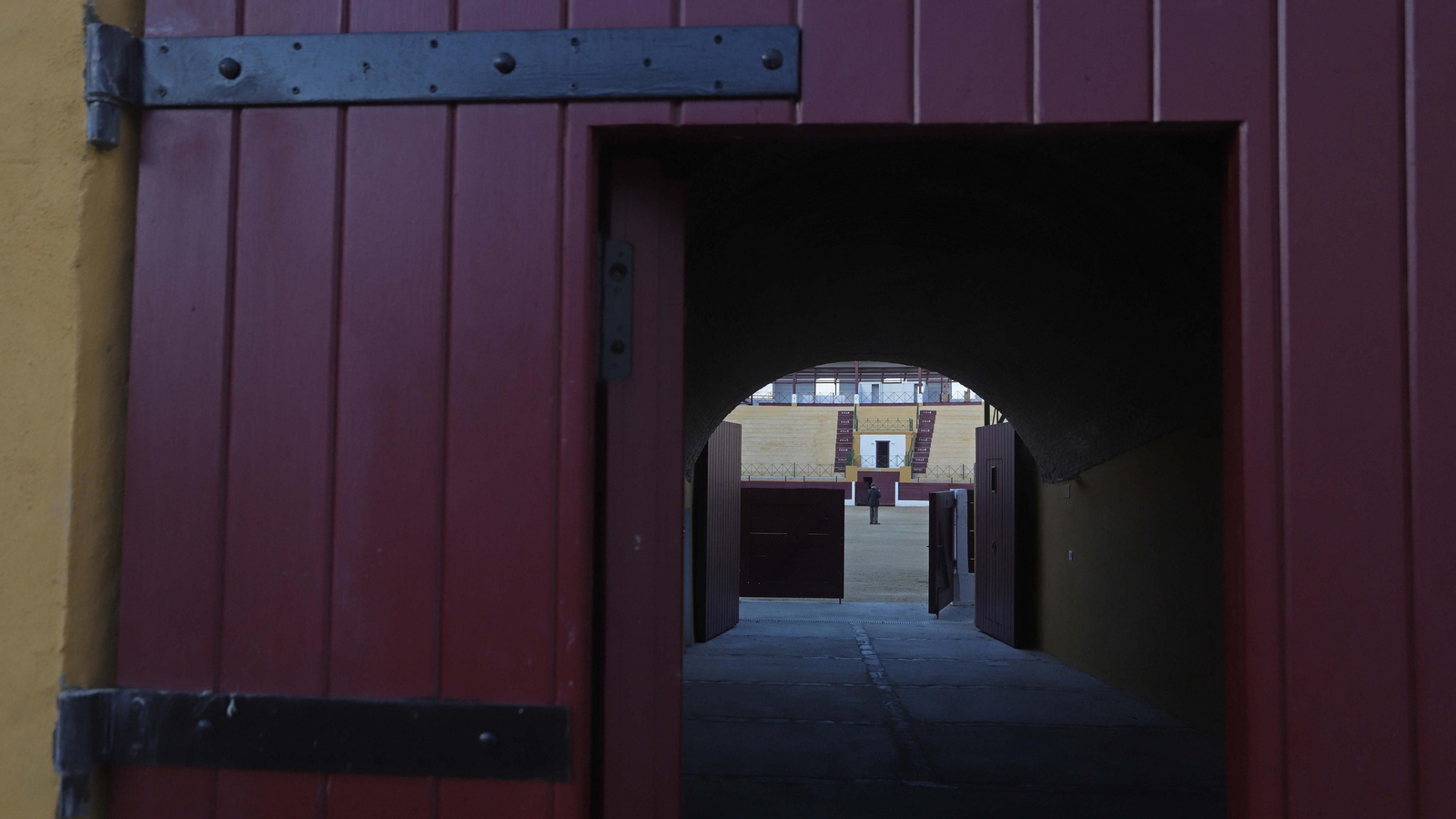 Fotos de la plaza de toros de La Línea