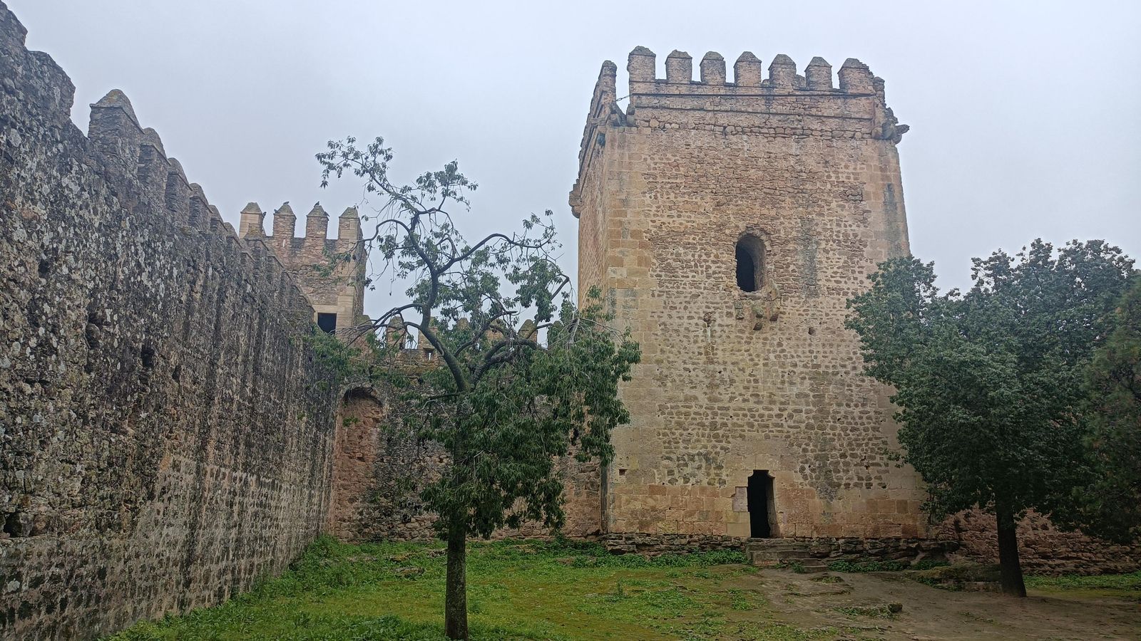 El Castillo de las Aguzaderas, uno de los tesoros que guarda esta estapa.