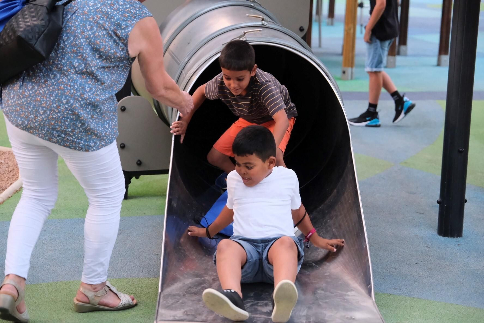 Las fotos de la recepción a los niños saharauis que llegan a Córdoba este verano Las fotos de la recepción a los niños saharauis que llegan a Córdoba este verano