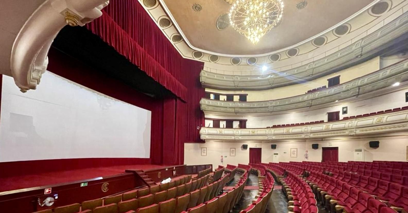 La espléndida sala del cine Cervantes.