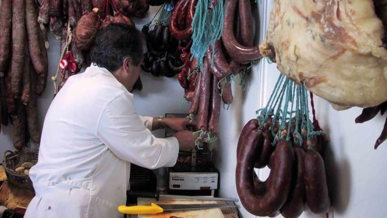 La muestra de productos típicos y artesanales de Sierra Morena, en El Pedroso, se celebra del 6 al 9 de diciembre.