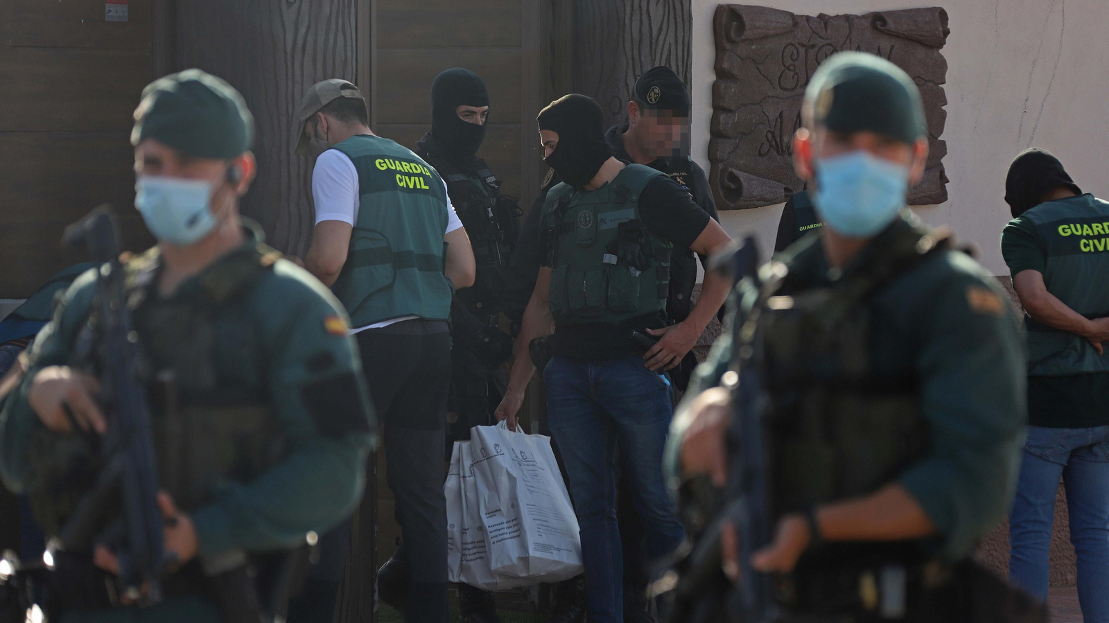 Fotos de los registros en 'Villa Narco' en La Línea