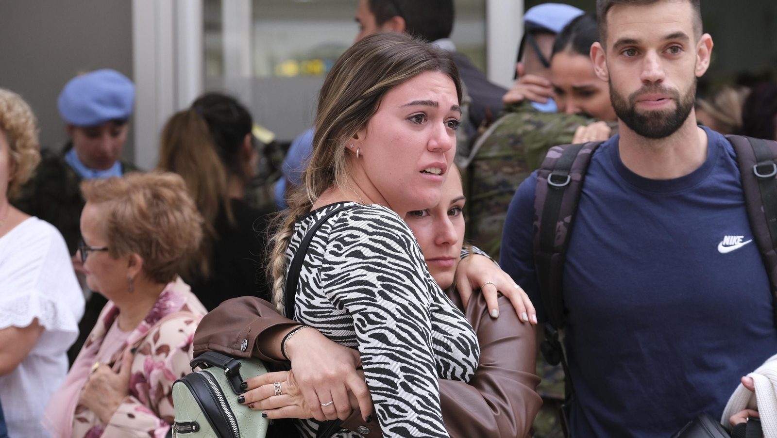 Imágenes de la salida del segundo contingente de La Legión con destino el Líbano