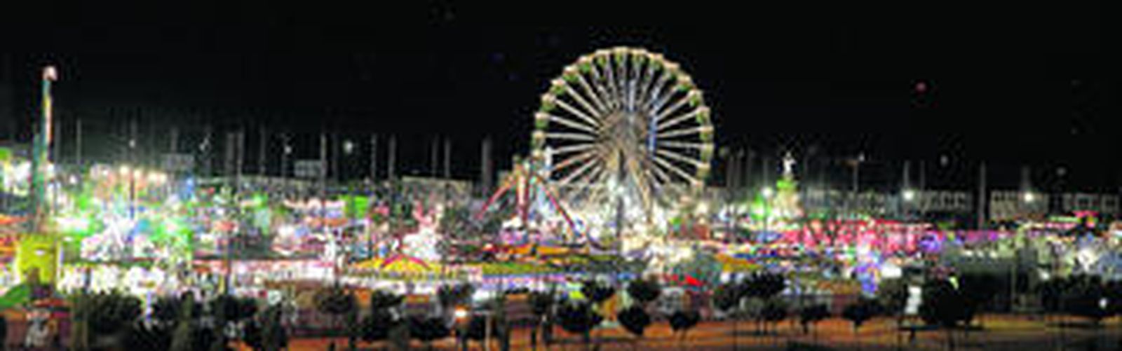 El traslado desde la avenida del Mediterráneo cumple con una de las demandas vecinales de la zona, ahora la fiesta llega para los vecinos de la Vega de Acá.