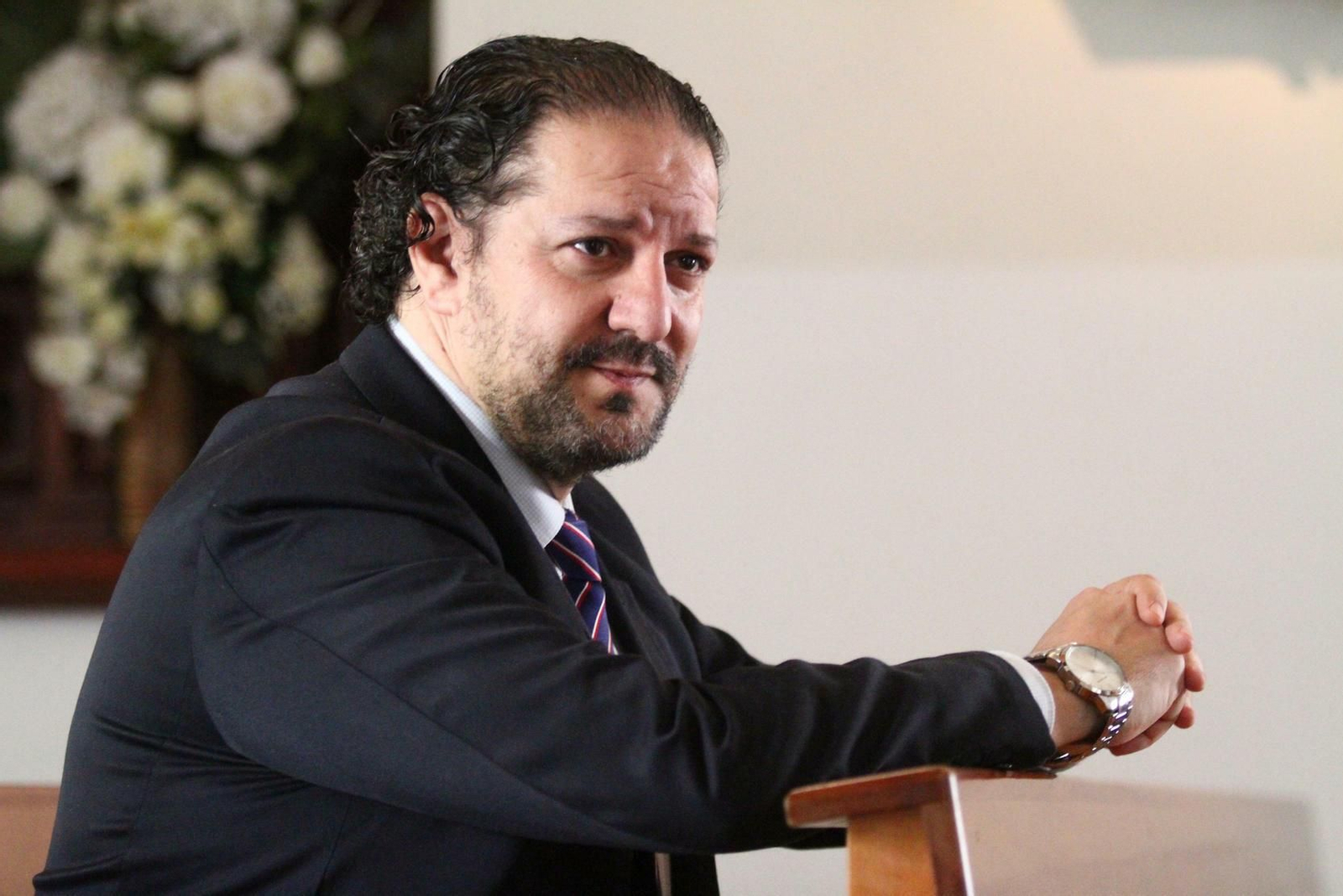 El pregonero, en el interior de la Concepción.