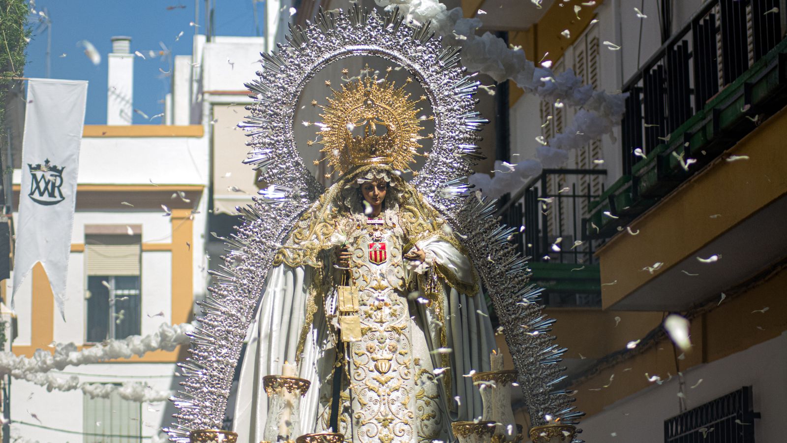 El traslado de la Virgen de las Mercedes de la Puerta Real, en imágenes