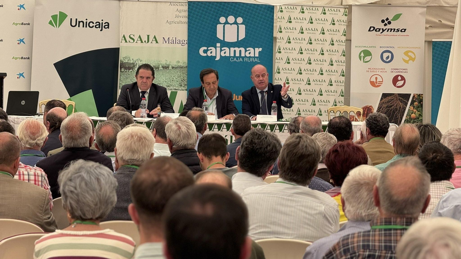 Baldomero Bellido, Pedro Caro y Manuel Barón en la asamblea de Asaja Málaga. Baldomero Bellido, Pedro Caro y Manuel Barón en la asamblea de Asaja Málaga.