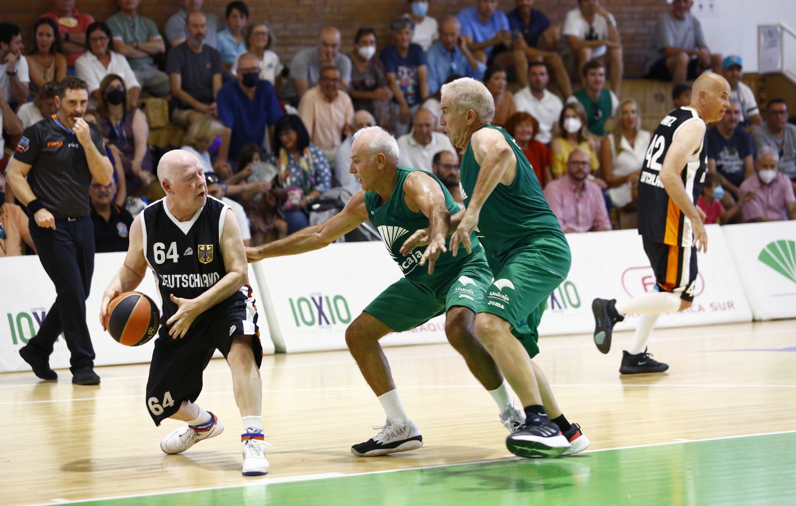 Una imagen del Unicaja +60 en Los Guindos.