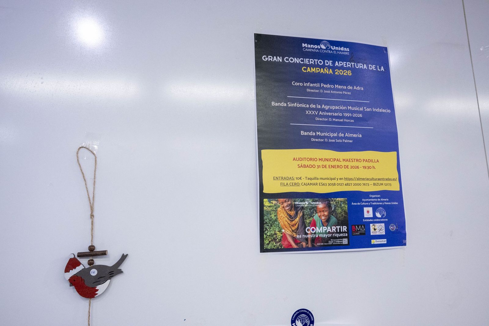 Un mercadillo que late por los demás: la solidaridad toma el Paseo de Almería