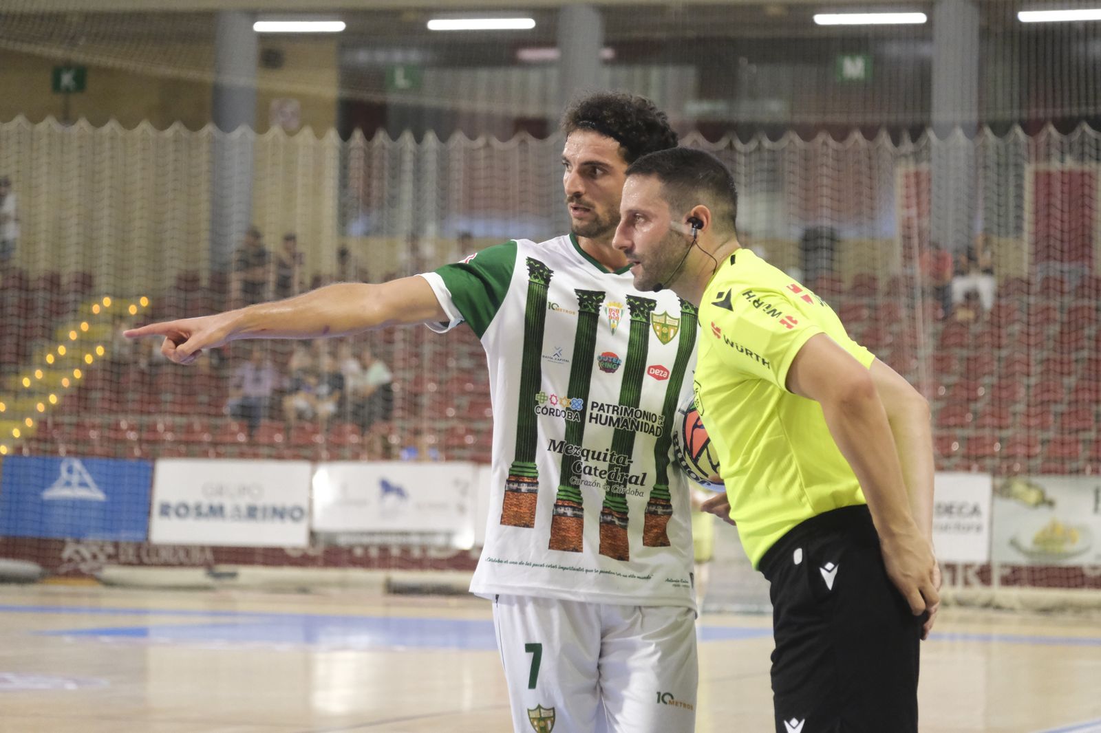 La victoria del Córdoba Futsal ante el Viña Albali Valdepeñas, en imágenes