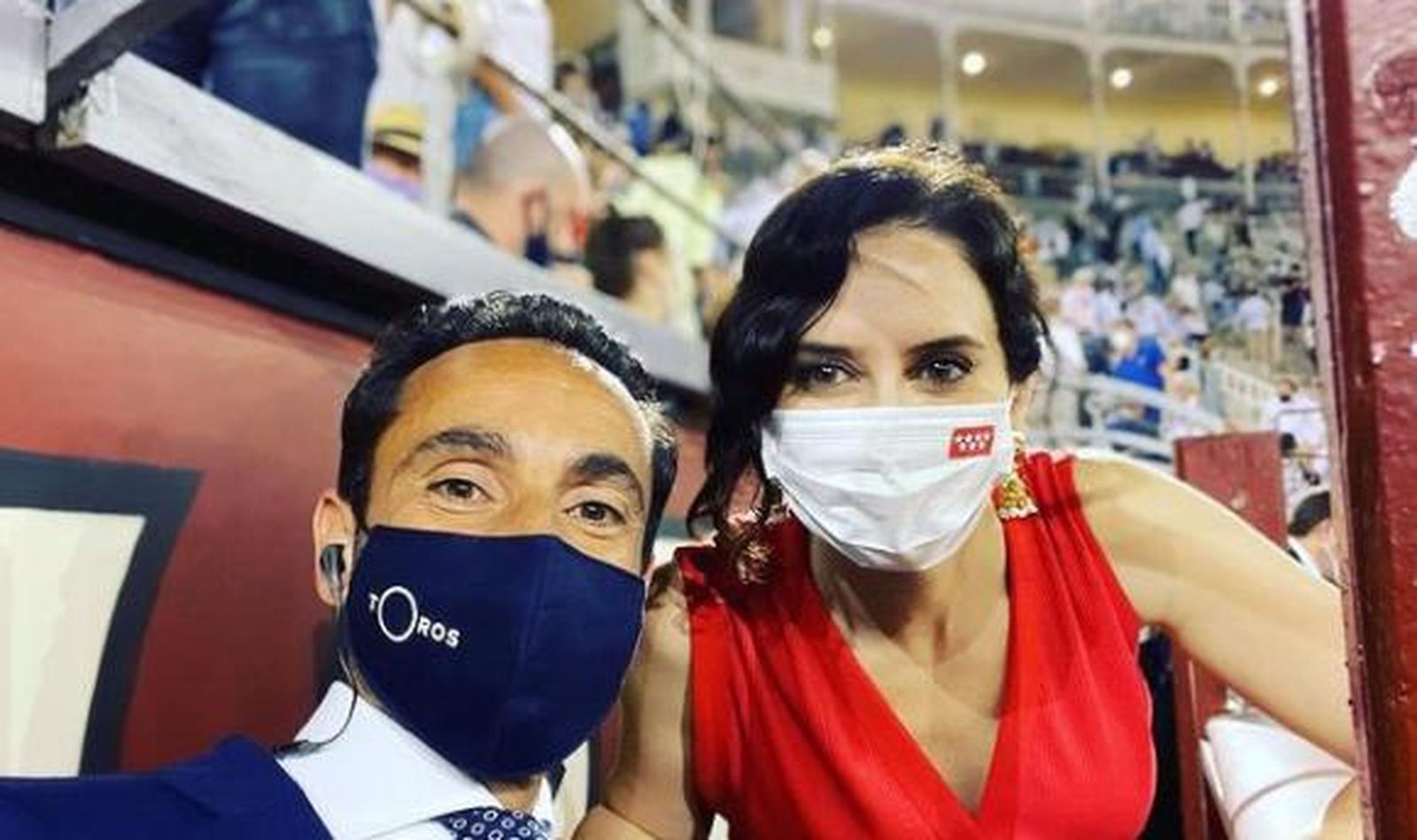 ¿Por qué Instagram ha eliminado  la foto de Isabel Díaz Ayuso en Las Ventas?