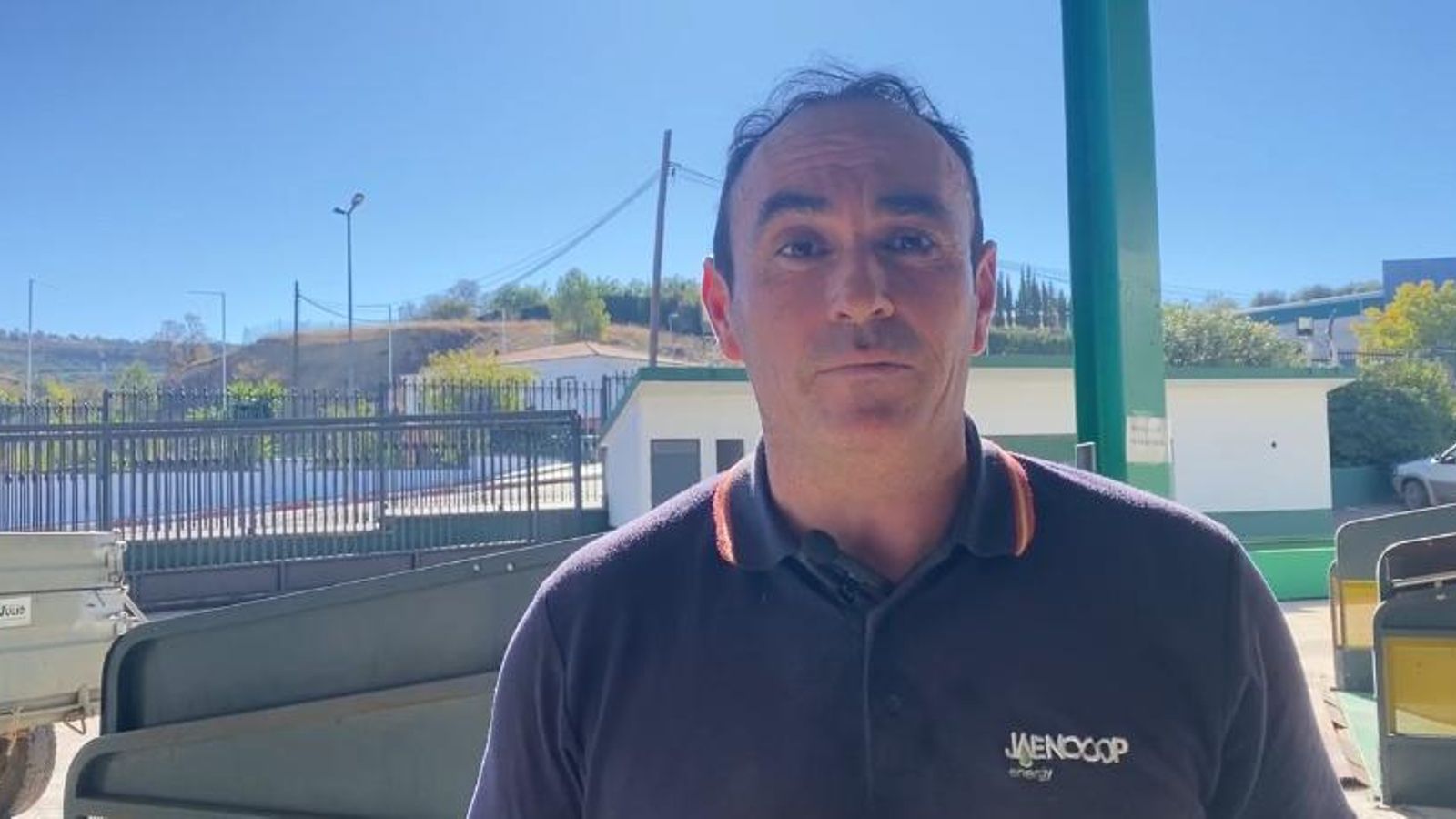 Javi Galiano, agricultor de aceite temprano.