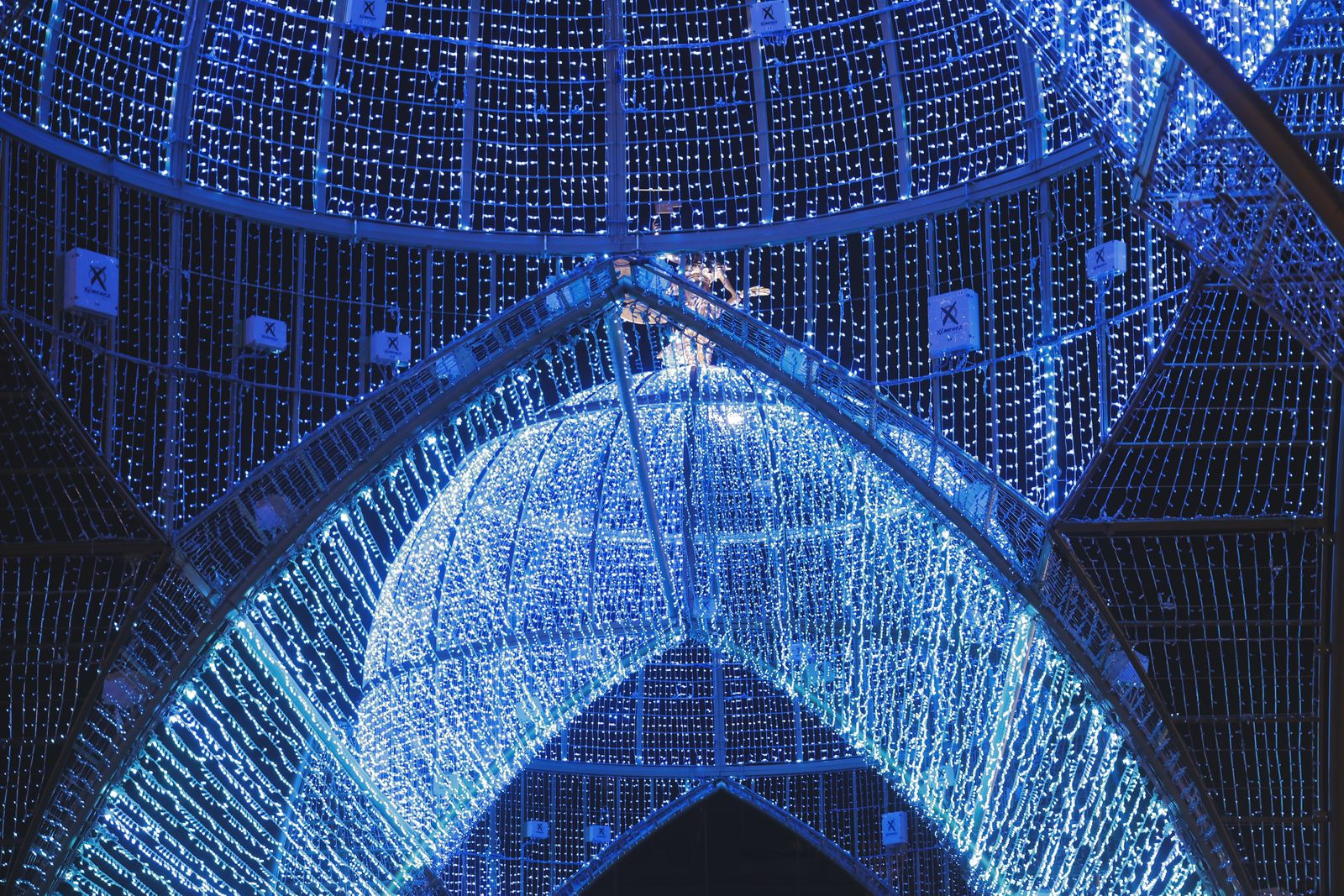 La catedral de luces de Sevilla, en imágenes