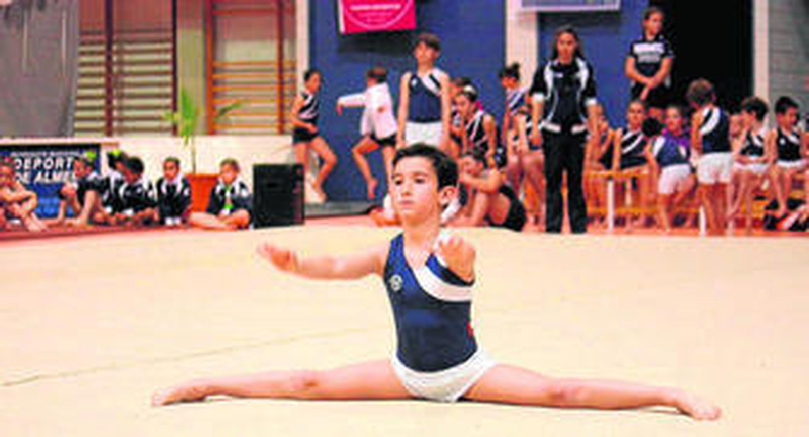 Hermanos y promesas de la gimnasia deportiva almeriense