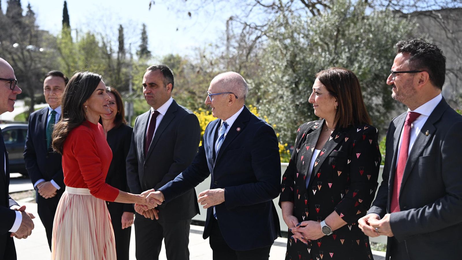 La visita de Doña Letizia a la Universidad de Granada, en imágenes