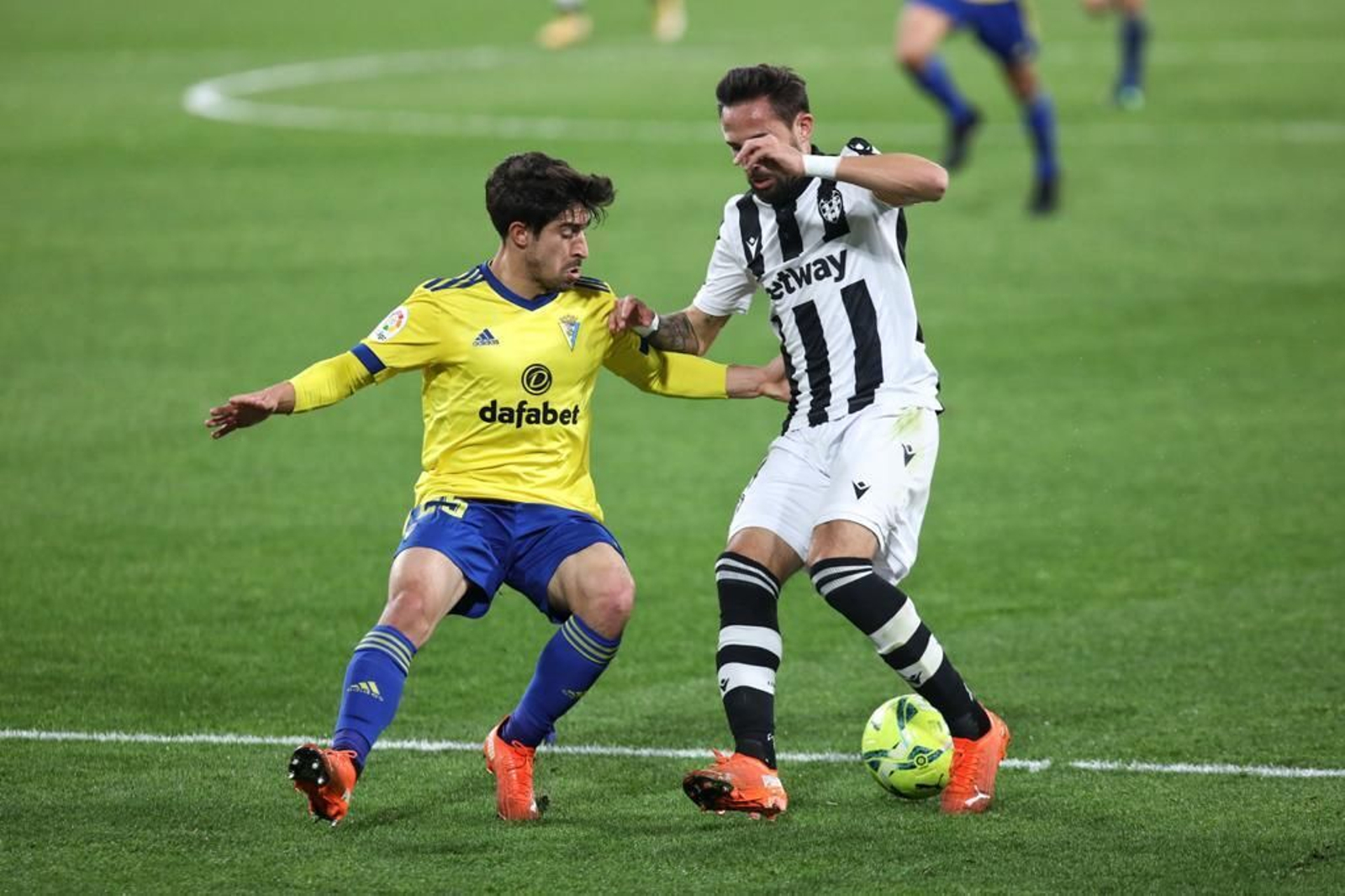 Las imágenes del Cádiz-Levante