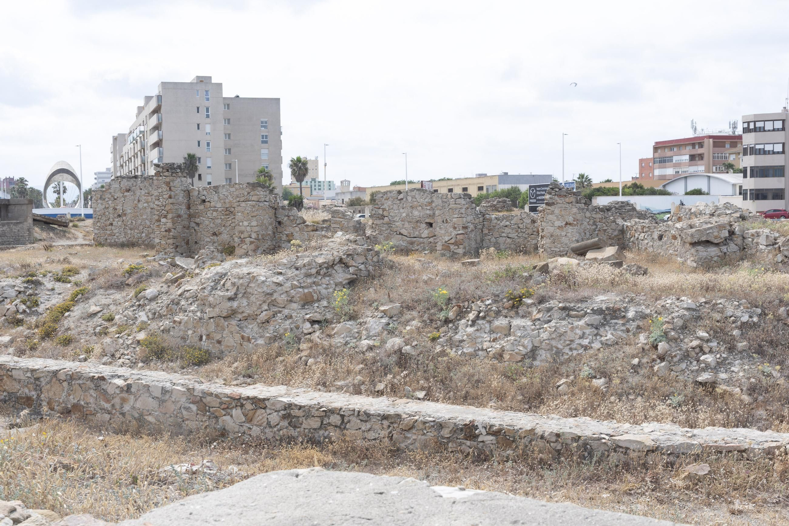 Fotos del Fuerte de Santa Bárbara en La Línea