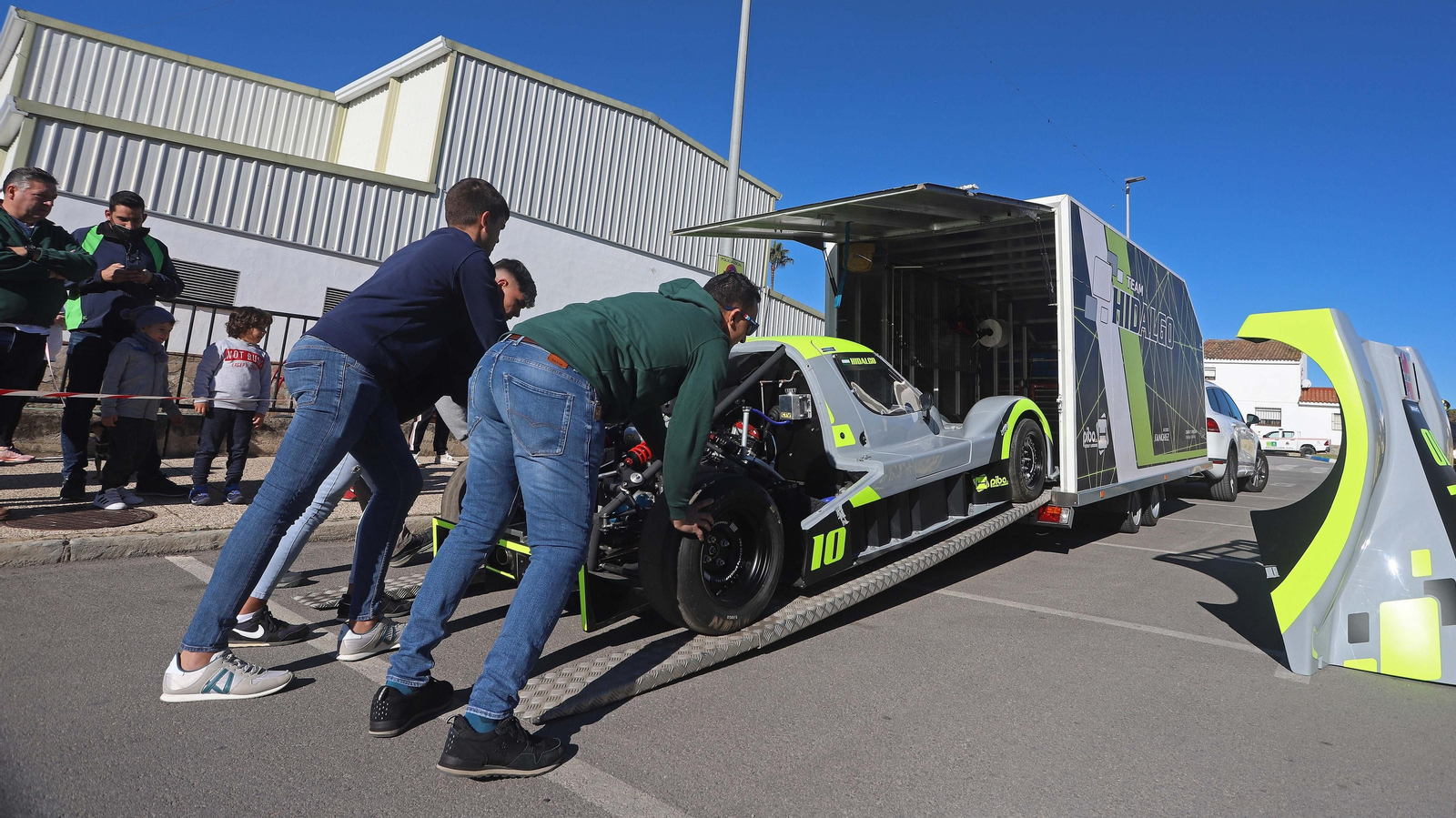 Fotos de los preparativos de la VIII Subida a Castellar
