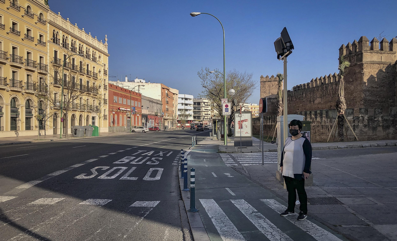 Las calles de Sevilla con menos gente por el Coronavirus