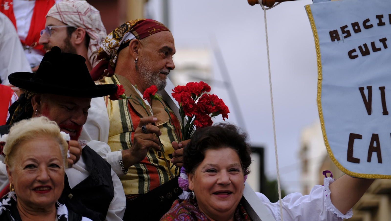 Las mejores imágenes de la Batalla de Flores de Almería