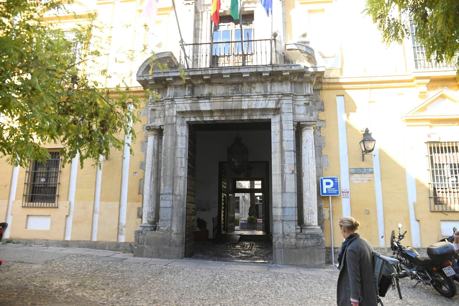 Las mejores imágenes de la Facultad de Filosofía y Letras de la Universidad de Córdoba Las mejores imágenes de la Facultad de Filosofía y Letras de la Universidad de Córdoba