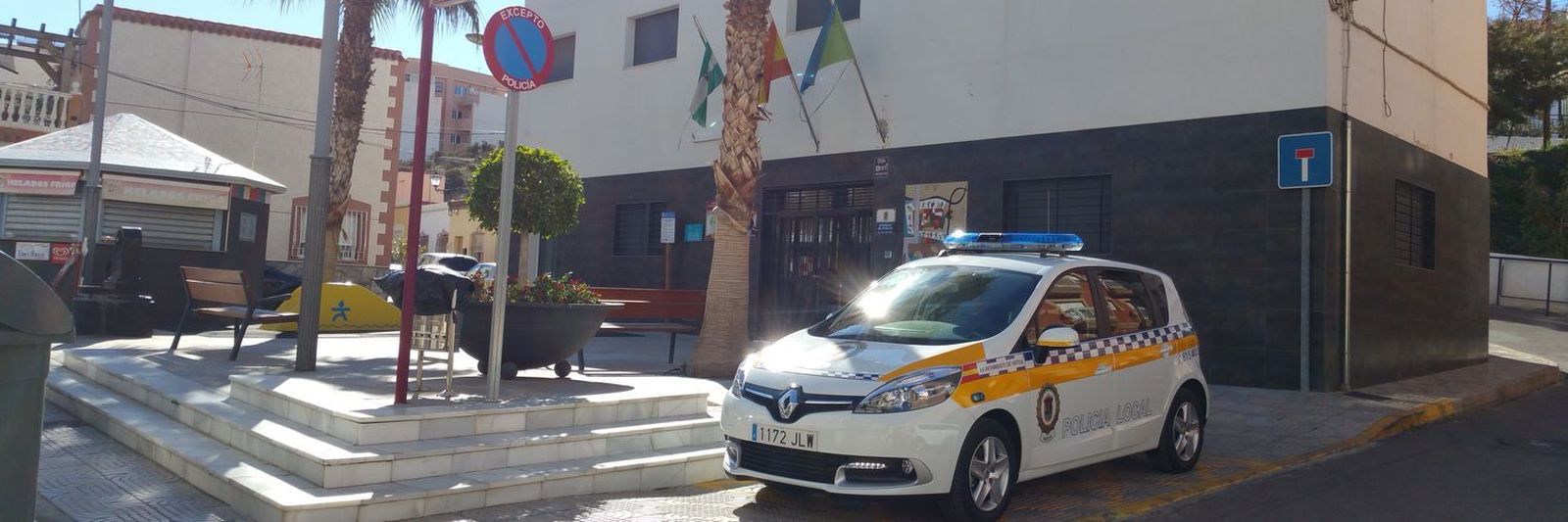 Viator fichará a dos nuevos policías locales y estudia crear una unidad canina