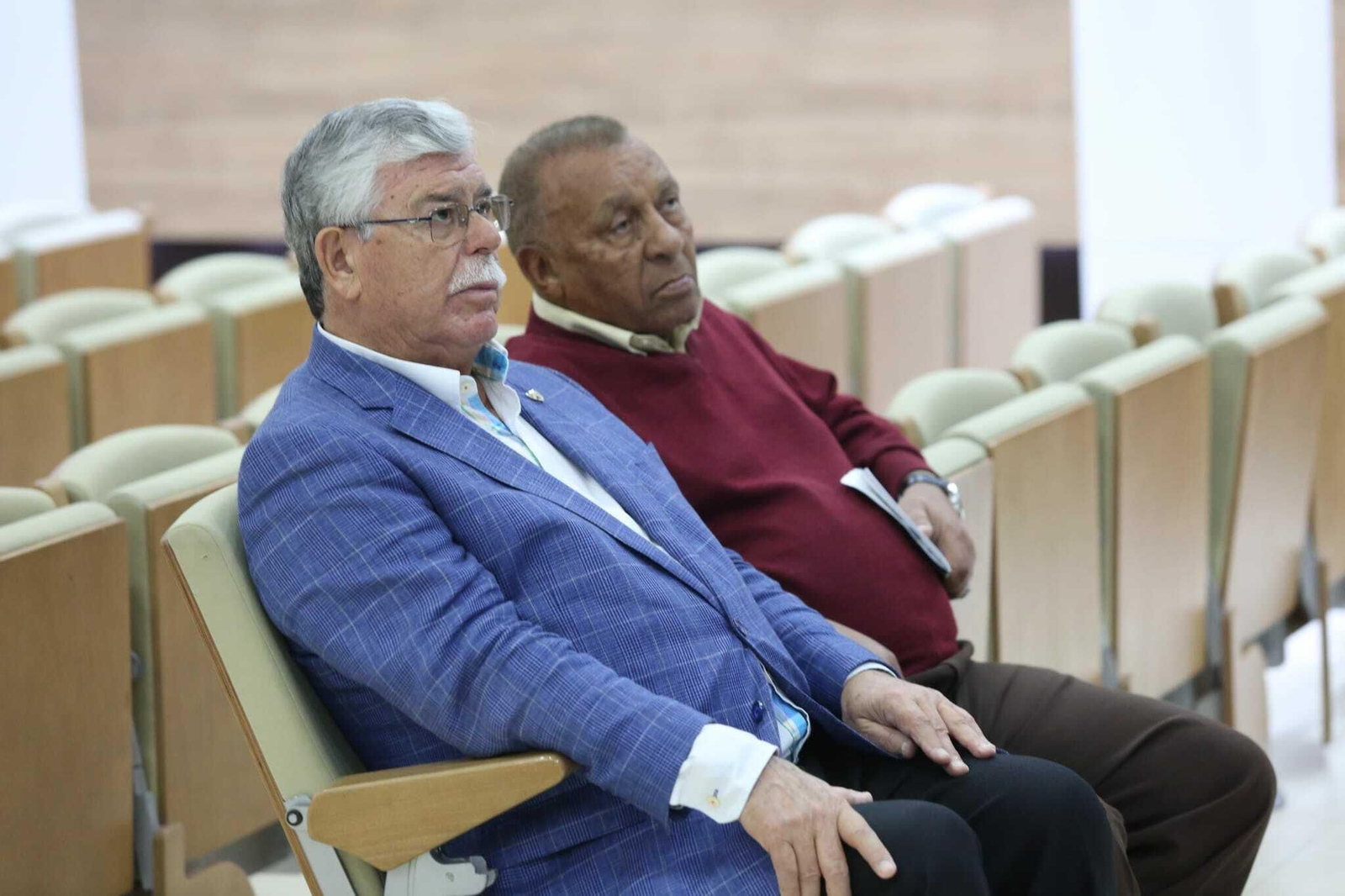 Las fotos de la presentación de Aarón Ñíguez con el Málaga