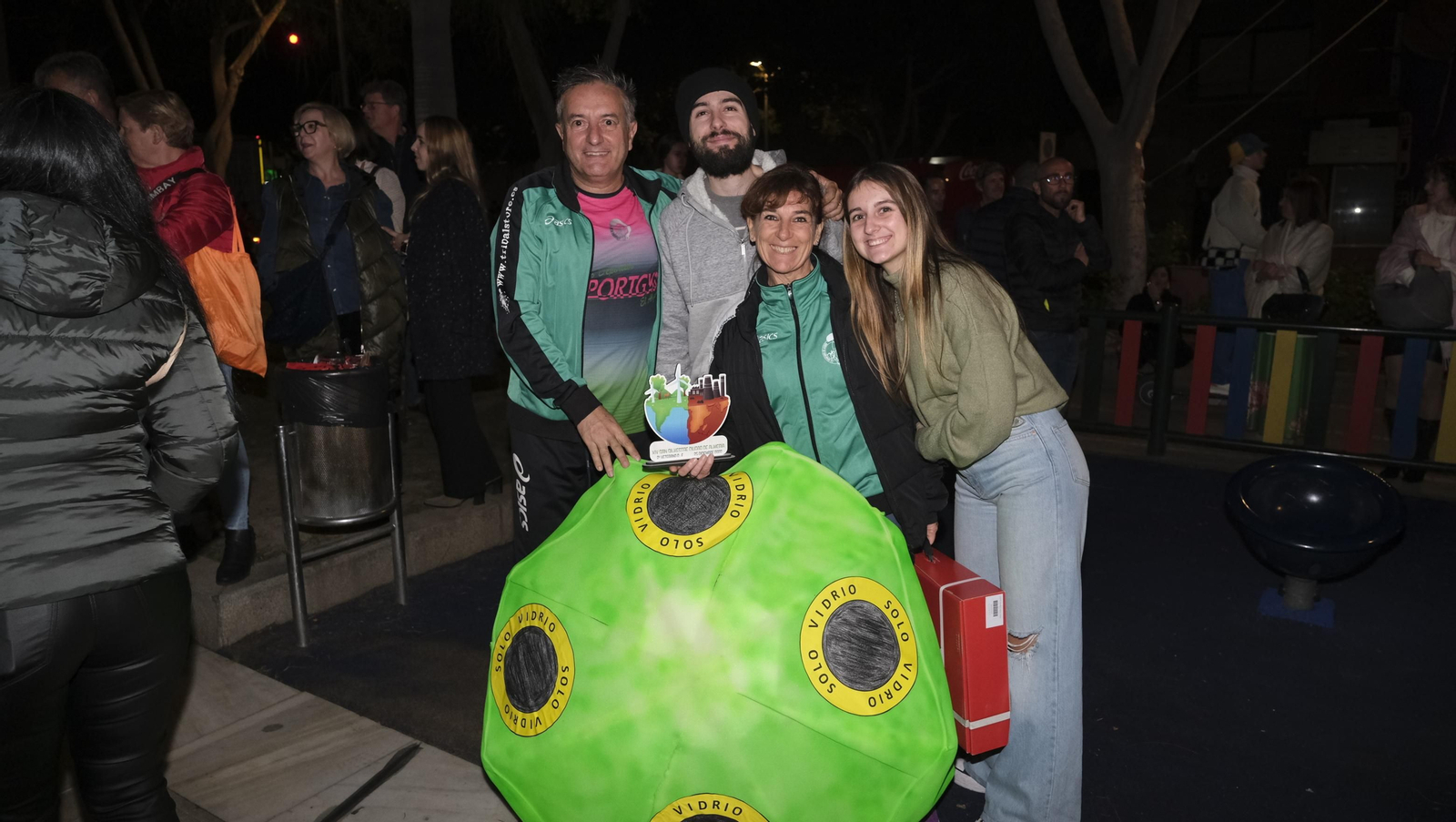 Imágenes de la XIV edición de la San Silvestre de Almería