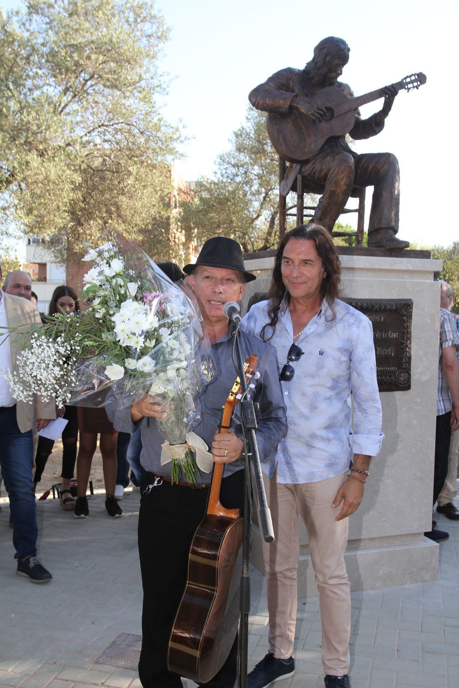 Inaguración del monumento al Niño Miguel.